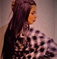 Dunia - escort in İstanbul