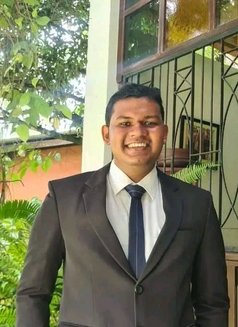 Dunil - Acompañantes masculino in Colombo Photo 1 of 1