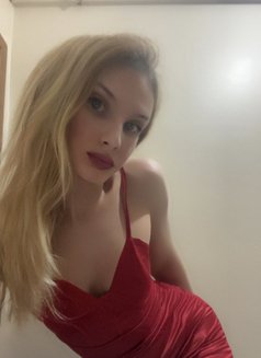 Duru - Transsexual escort in İstanbul Photo 2 of 9