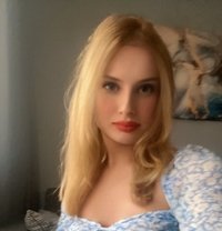 Duru - Transsexual escort in London