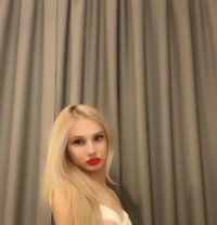 Duru - Transsexual escort in London