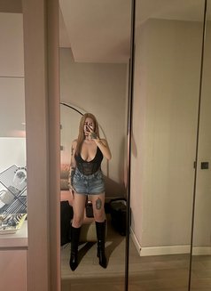 Duru - escort in İstanbul Photo 5 of 6