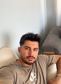Dürüst eğlenceli adam - Male escort in Tirana Photo 15 of 21