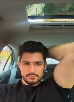 Dürüst eğlenceli adam - Male escort in Tirana Photo 16 of 21