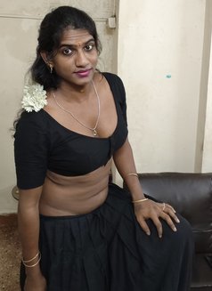 Dusky Hot Shemale - Transsexual adult performer in Chennai Photo 1 of 2
