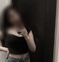 INDIAN College student (FIRST TIME) - puta in Singapore