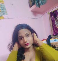 Dusky Queen Shemale With Hot Big Boobs - Transsexual escort in Hyderabad