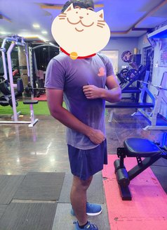 Dusky Rohith - Acompañantes masculino in Bangalore Photo 1 of 2