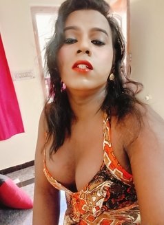 Dusky Shemale Sherin - Transsexual escort in Chennai Photo 4 of 9