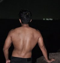 Dwepon - Acompañantes masculino in Kalyan