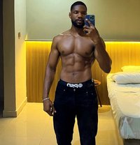 Dxb Massage Xxxl - Male escort in Dubai