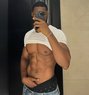 Dxb Massage Xxxl - Male escort in Dubai Photo 4 of 10