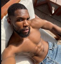 Dxb Massage Xxxl - Male escort in Dubai