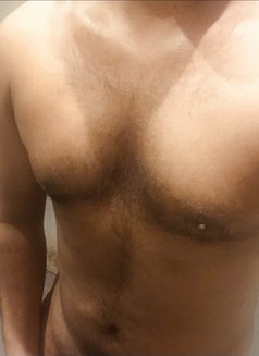 Dyan - masseur in Colombo Photo 2 of 2