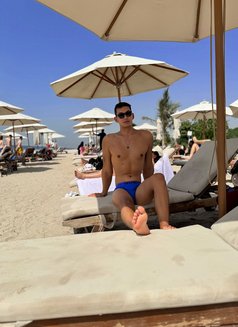 Dylan - Male escort in Dubai Photo 4 of 5