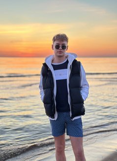 Dylan - Acompañantes masculino in Dubai Photo 15 of 15