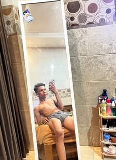 Dylan Muller - Male escort in Bali Photo 6 of 11