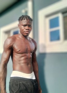 Eben - Male escort in Dubai Photo 1 of 2