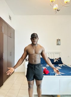 Eben - Acompañantes masculino in Dubai Photo 3 of 4