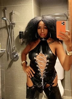 EBONY AFRICA TS - Transsexual escort in Hong Kong Photo 24 of 28