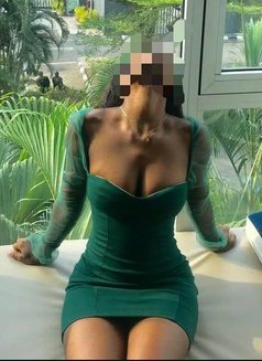 Ebony African girl Independent - escort in Colombo Photo 4 of 9