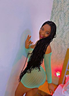 Ebony beauty - escort in Noida Photo 10 of 11