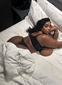 Ebony Big boobs Rachael - escort in Dubai Photo 3 of 6