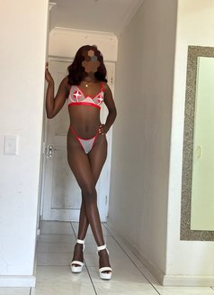 Ebony - escort in Cape Town Photo 1 of 8