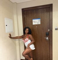 Kira Rimming Deepthroat Downtown - puta in Dubai