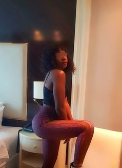Ebony Karla - escort in İstanbul Photo 12 of 14