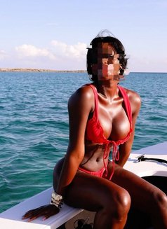 Ebony(OUTCALLS Only - escort in Maldives Photo 1 of 4