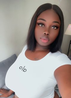 Ebony - escort in Kuala Lumpur Photo 6 of 8