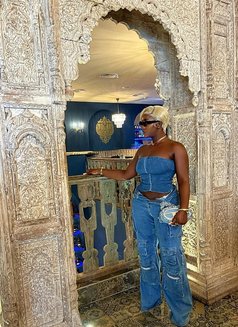Ebony Starr - puta in New Delhi Photo 3 of 6