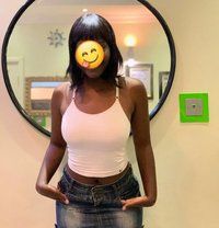 Hot African(Few days here - puta in Kathmandu