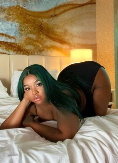 EBONY XX - escort in Dubai Photo 4 of 6