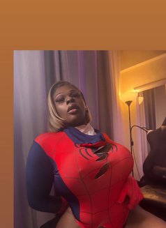 Ebonycaramel - Acompañantes transexual in Madrid Photo 9 of 9