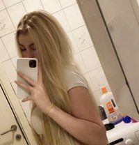 Ece - Transsexual escort in İstanbul