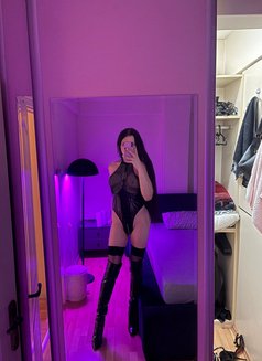 Ecem Vatra - Transsexual escort in İstanbul Photo 11 of 11