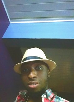 Ecool - masseur in Lagos, Nigeria Photo 3 of 5