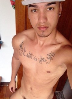 Ecthor Xxl 24cm - Male escort in Dubai Photo 5 of 10