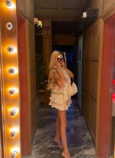 Edabal - Transsexual escort in İstanbul Photo 2 of 3
