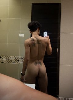 Eddie - masseur in Phuket Photo 6 of 10