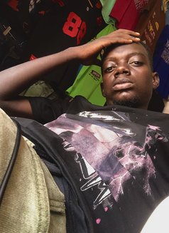 Eddie - Male escort in Kampala Photo 3 of 3