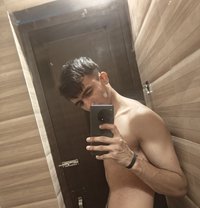 Eddy - Acompañantes masculino in New Delhi