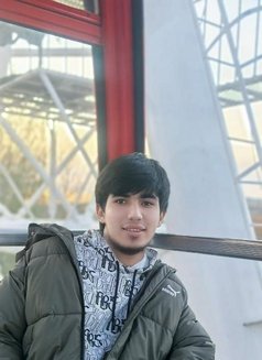 Edem - Male escort in İstanbul Photo 2 of 2