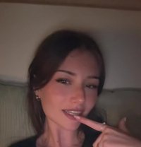 Eden - escort in Singapore Photo 1 of 6