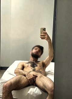 Edgar - Male escort in Yerevan Photo 6 of 8