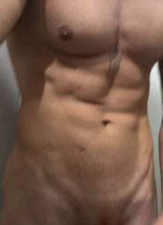 Edgar Real Massage Good Conversation - Male escort in Kuala Lumpur Photo 6 of 8