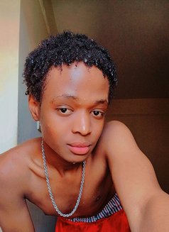 Edible - Transsexual escort in Nairobi Photo 3 of 3