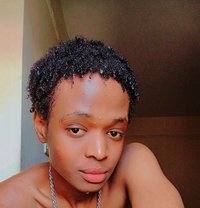 Edible - Transsexual escort in Nairobi